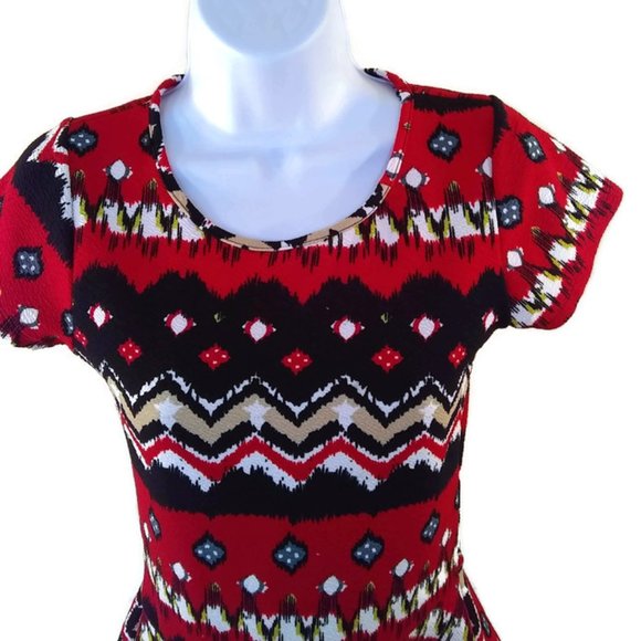 JM Collection Women's Short Sleeve Red Top Size Small - Picture 2 of 6